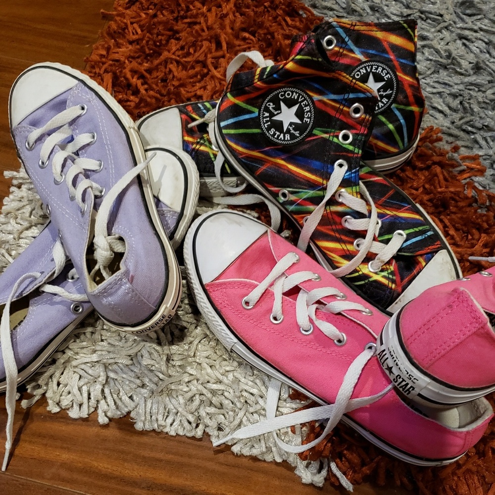 Converse - Picture 2 of 2